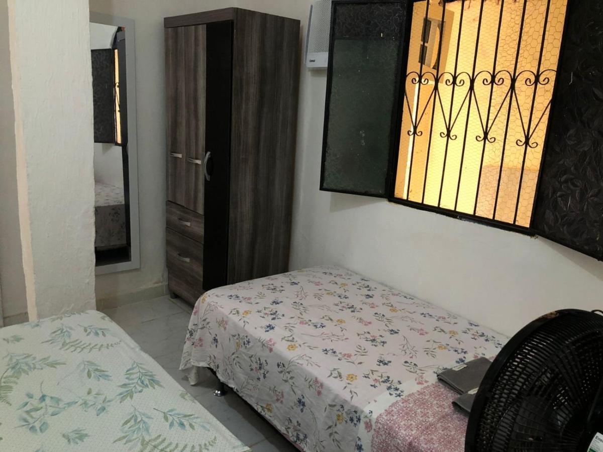 Casa de Hóspedes Manaus - Dormitórios com cozinha Exterior foto